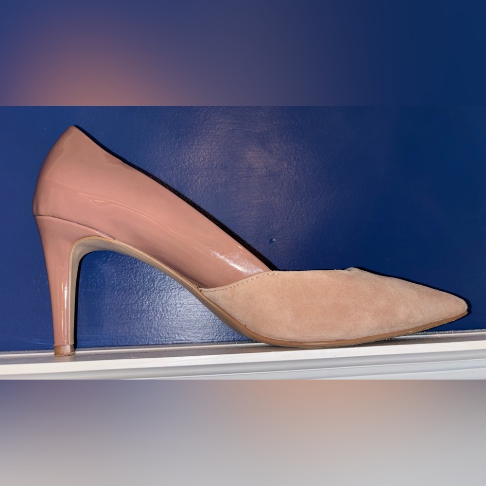 Isaac Mizrahi heels in color block mauve suede and patent leather- worn twice